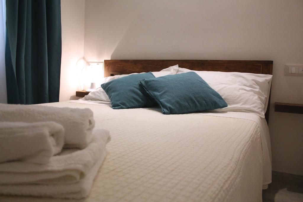 Piazza Martiri Rooms Cagliari Pokoj fotografie