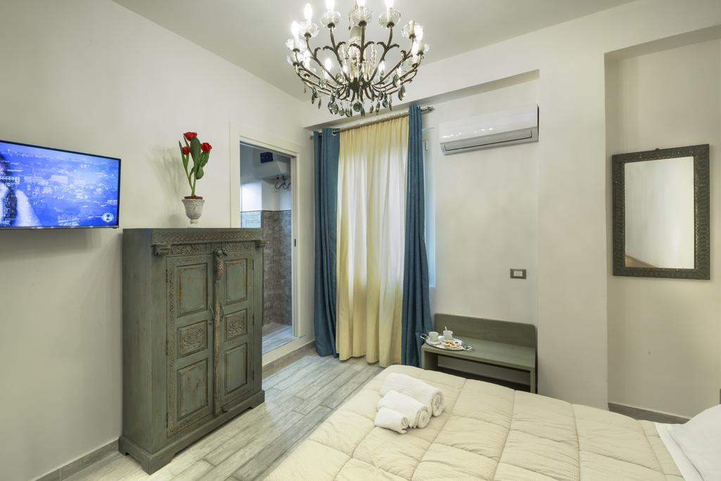 Piazza Martiri Rooms Cagliari Pokoj fotografie